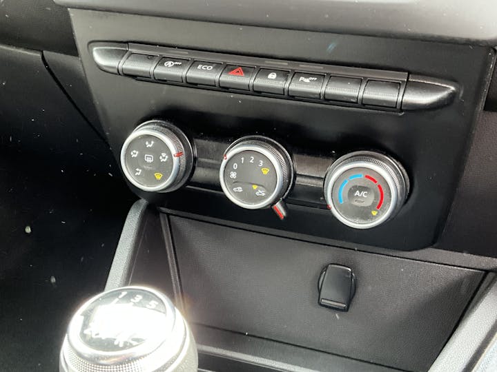 Orange Dacia Duster Comfort Sce 2019