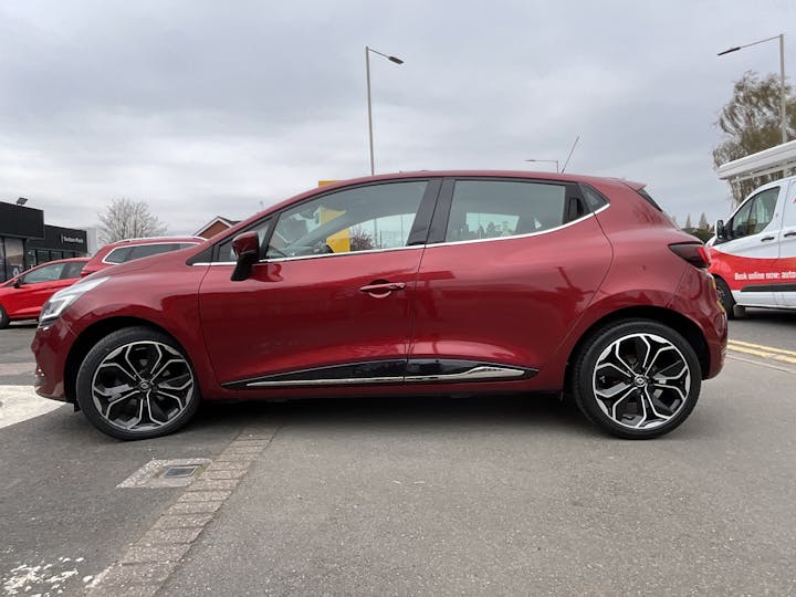 Red Renault Clio Dynamique S Nav Tce 2018
