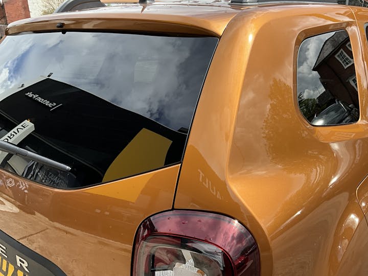 Orange Dacia Duster Comfort Sce 2019