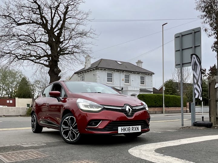 Red Renault Clio Dynamique S Nav Tce 2018